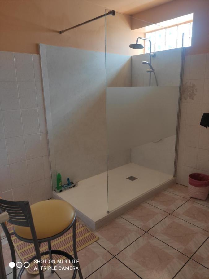 Grande chambre avec garage dans quartier historique Perpignan Extérieur photo